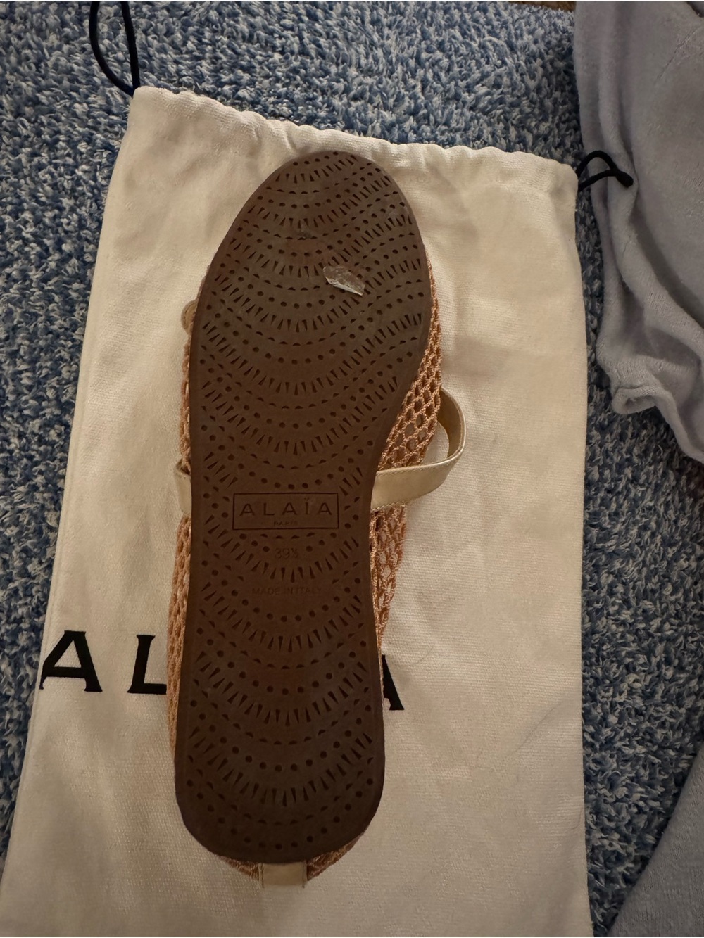 Alaïa Fishnet Ballerina Flat - Picture 9 of 13